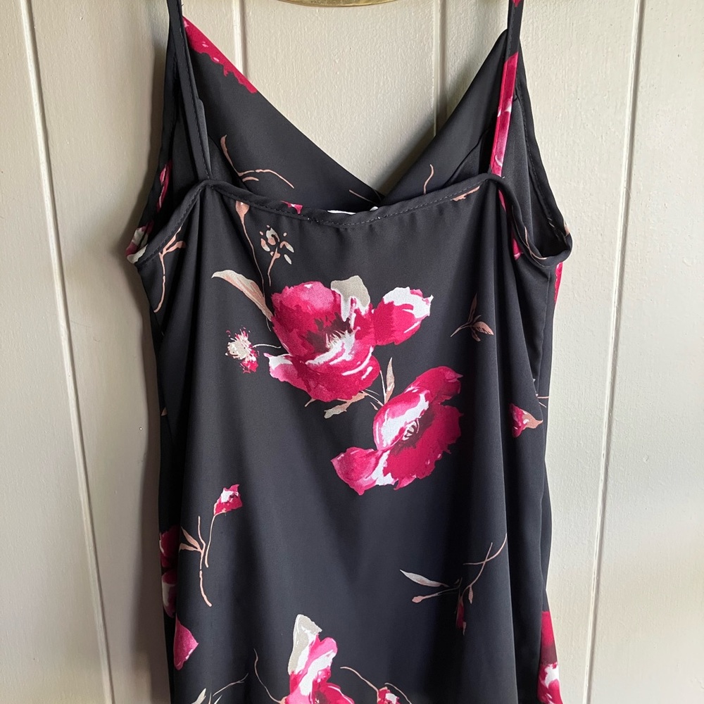 Black and red flower spaghetti tank top - Picture 3 of 5